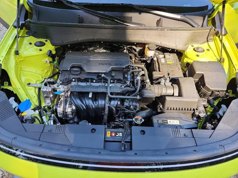 2026 HYUNDAI KONA SE  