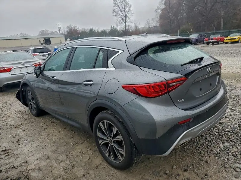 2018 INFINITI QX30 BASE  