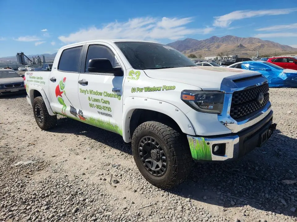 2021 TOYOTA TUNDRA SR5  