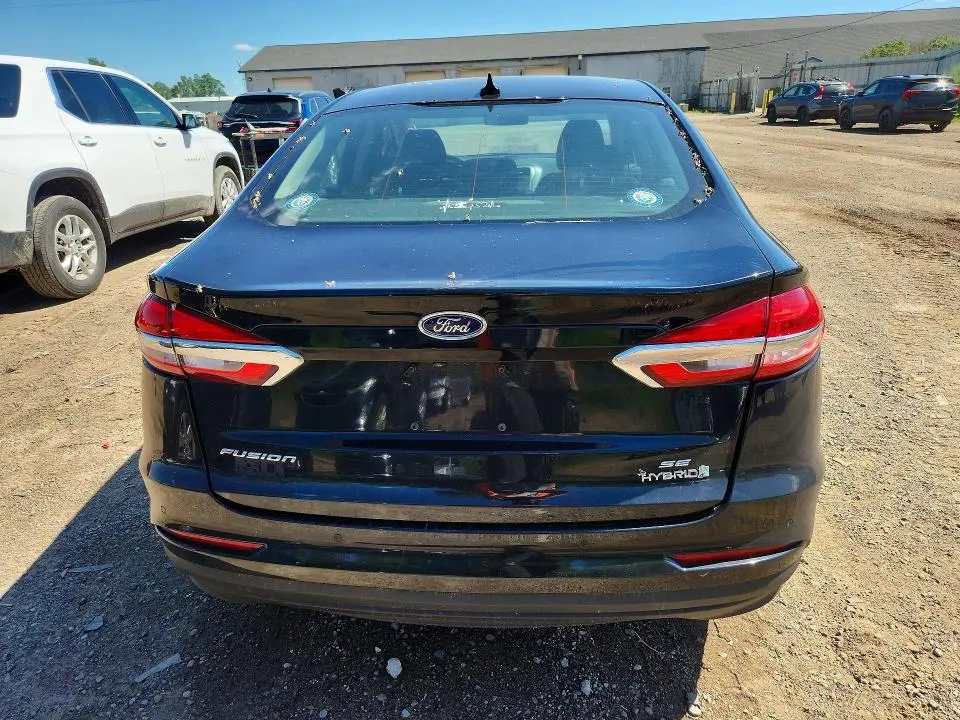2019 FORD FUSION SE  