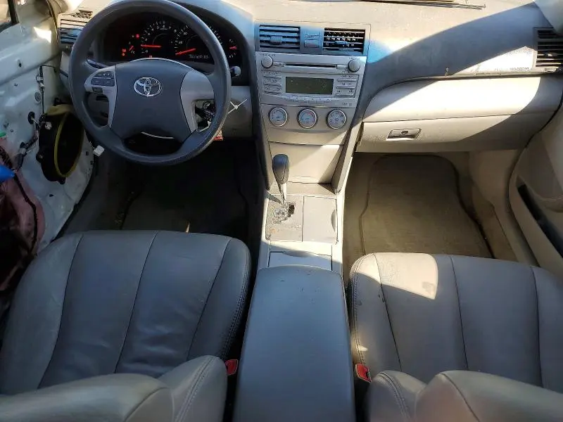 2010 TOYOTA CAMRY BASE  