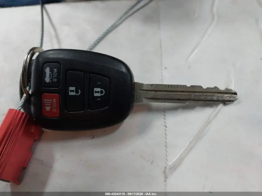 2017 TOYOTA COROLLA LE