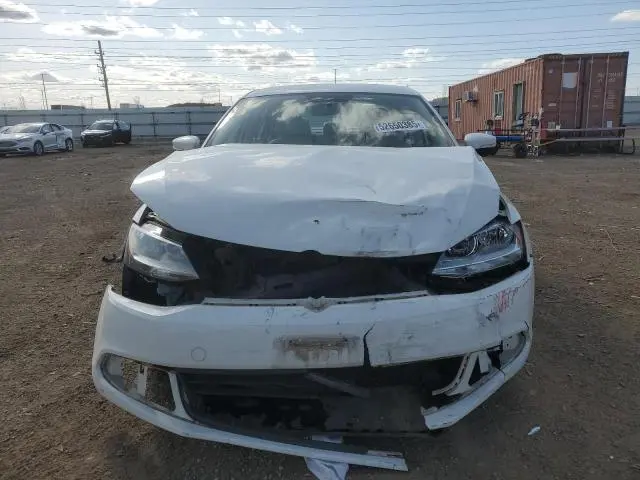 2011 VOLKSWAGEN JETTA SE  