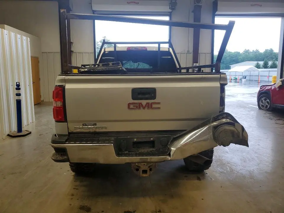 2017 GMC SIERRA K2500 SLE  