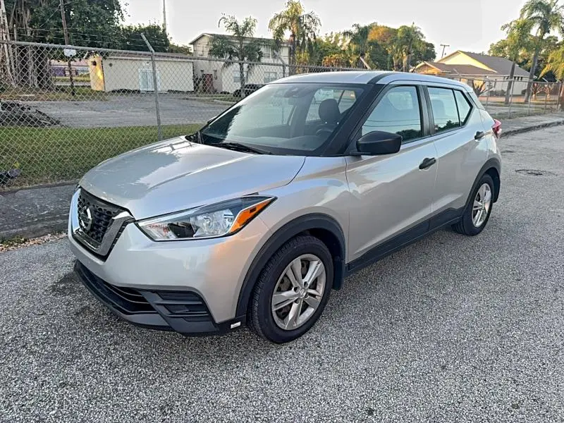 2020 NISSAN KICKS S  