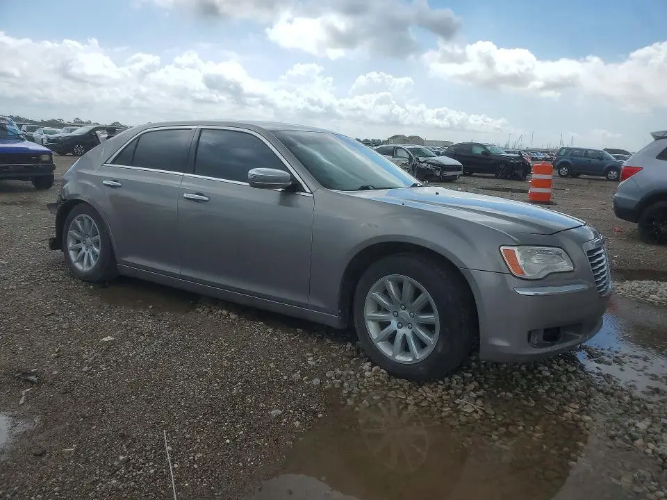 2014 CHRYSLER 300C   
