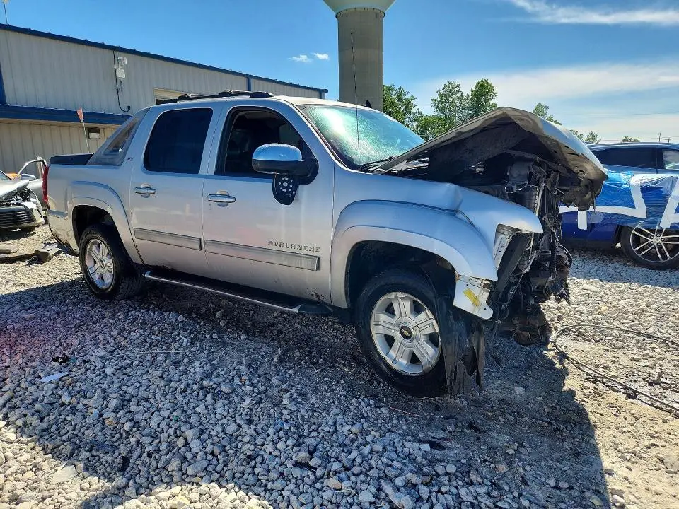 2010 CHEVROLET AVALANCHE LT  