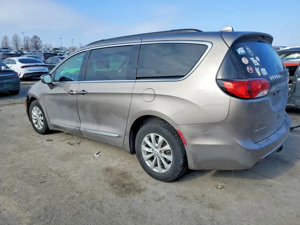 2017 CHRYSLER PACIFICA TOURING L  