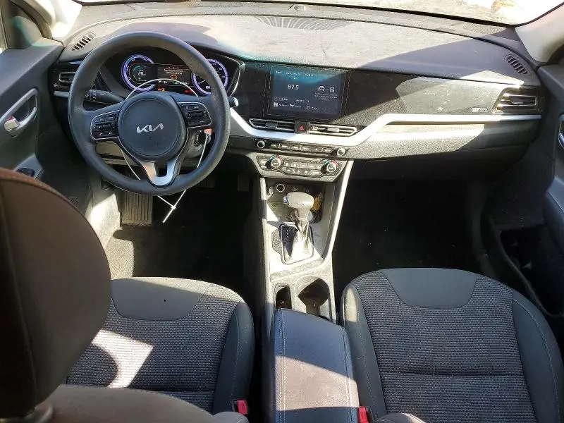 2022 KIA NIRO LX  
