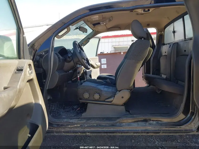 2012 NISSAN FRONTIER SV