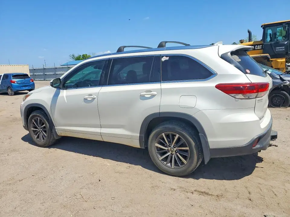 2018 TOYOTA HIGHLANDER XLE  