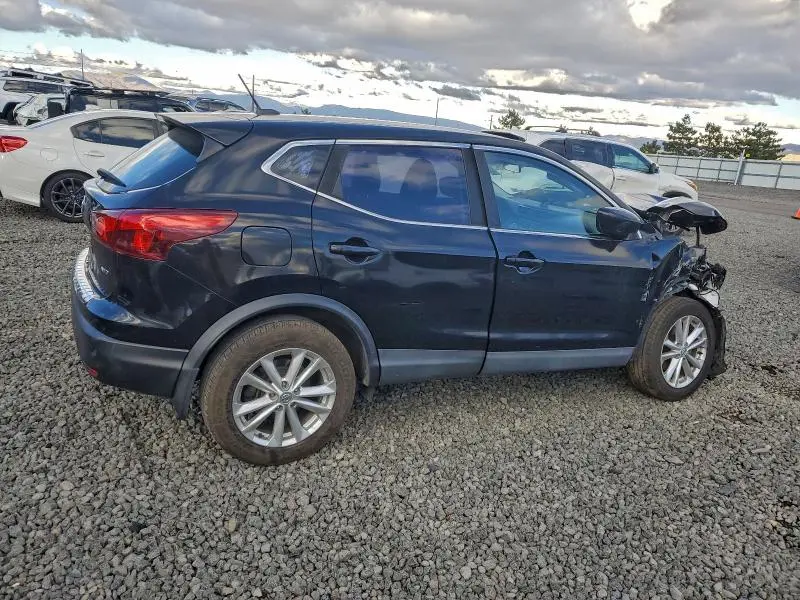 2017 NISSAN ROGUE SPORT S  