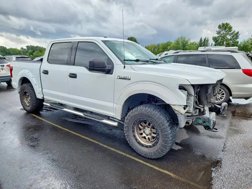 2017 FORD F150 SUPERCREW  