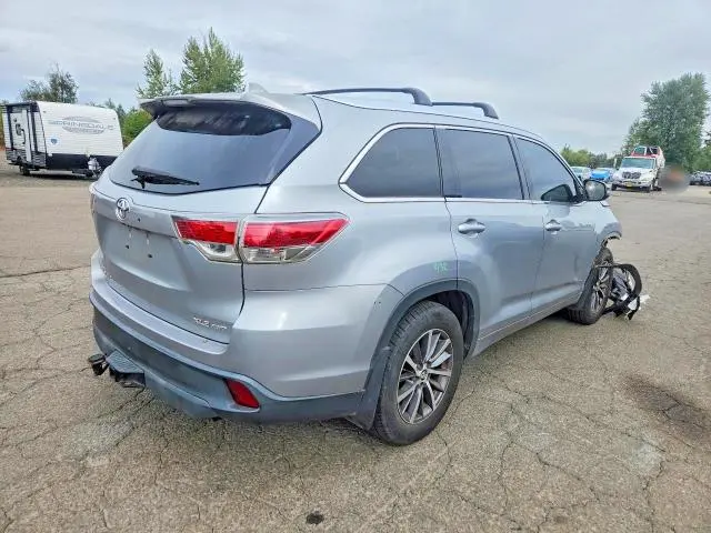 2015 TOYOTA HIGHLANDER XLE  