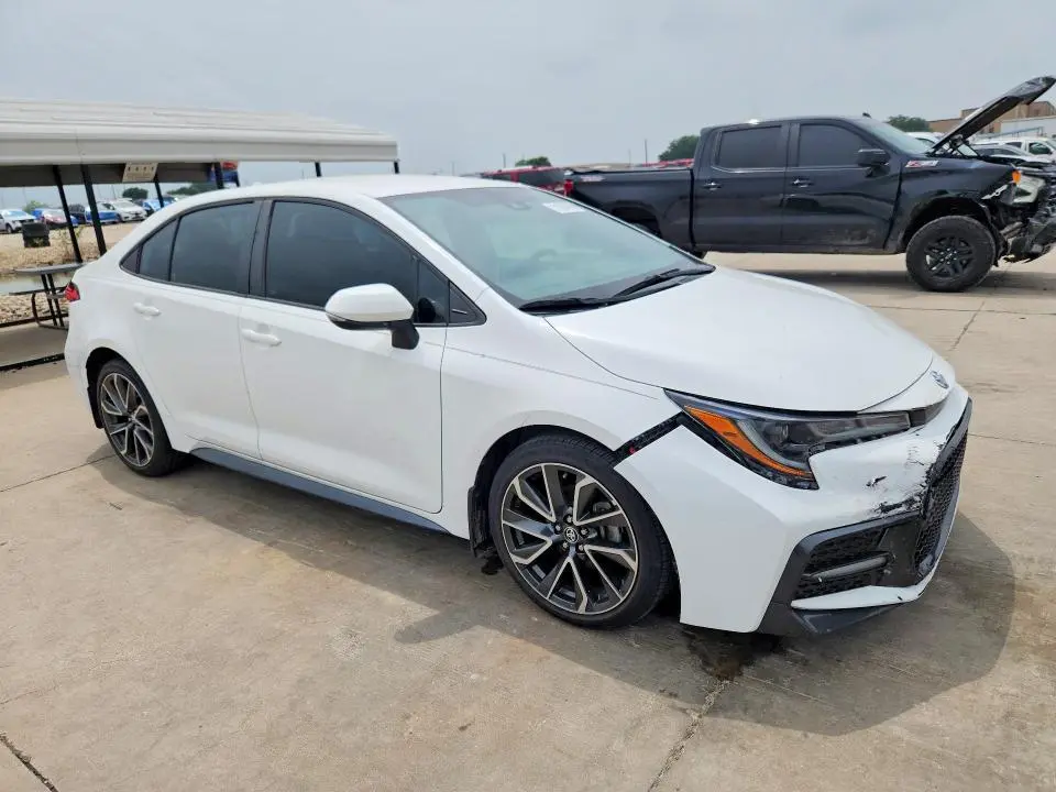 2021 TOYOTA COROLLA SE  