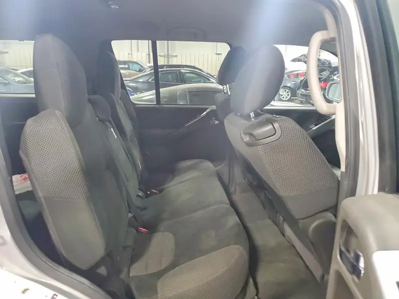 2012 NISSAN PATHFINDER S  