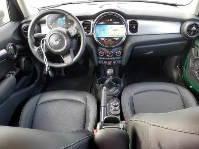2022 MINI COOPER