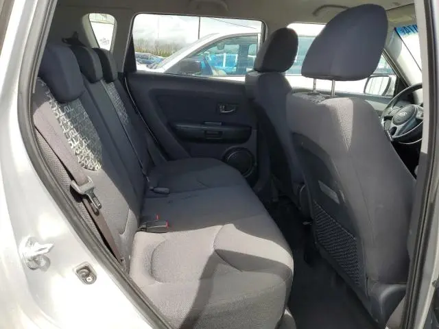 2010 KIA SOUL +