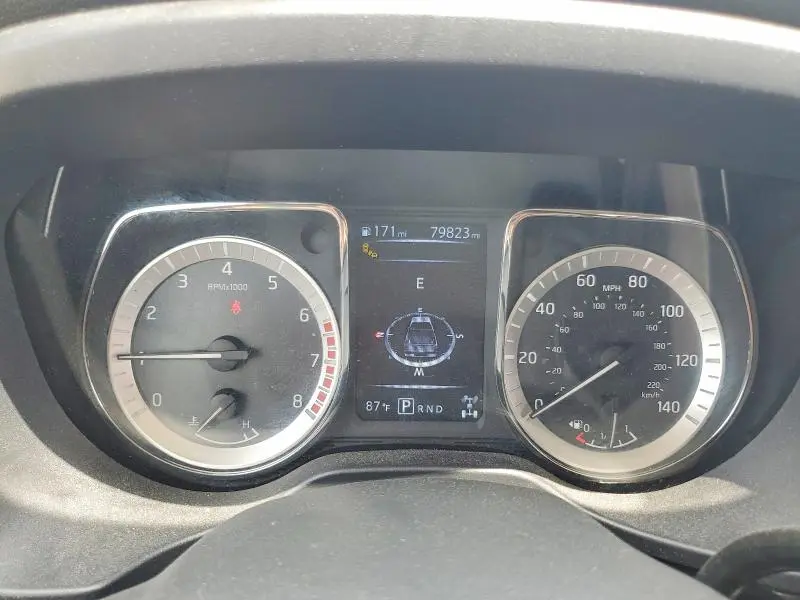2017 NISSAN TITAN SV  