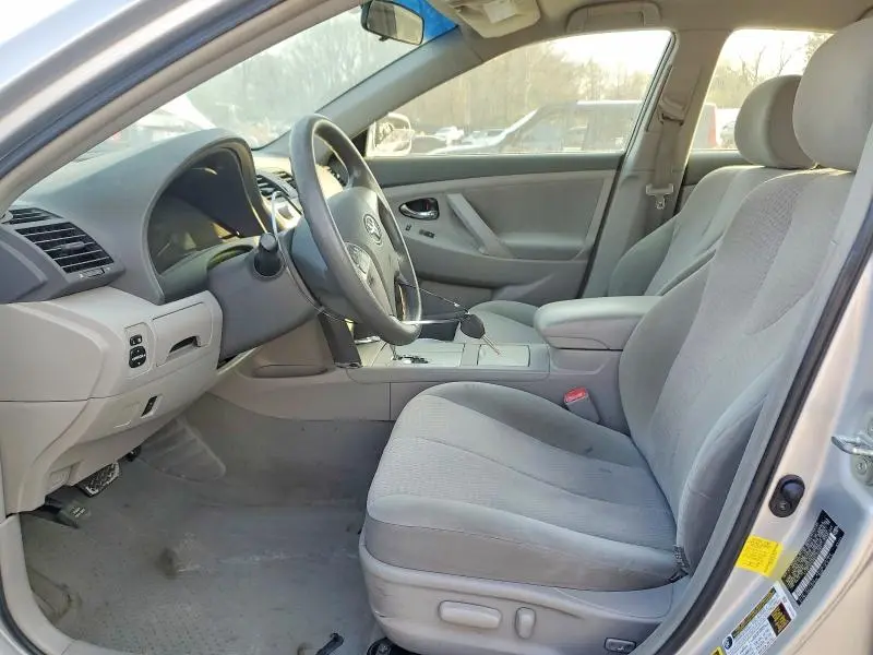 2011 TOYOTA CAMRY LE  