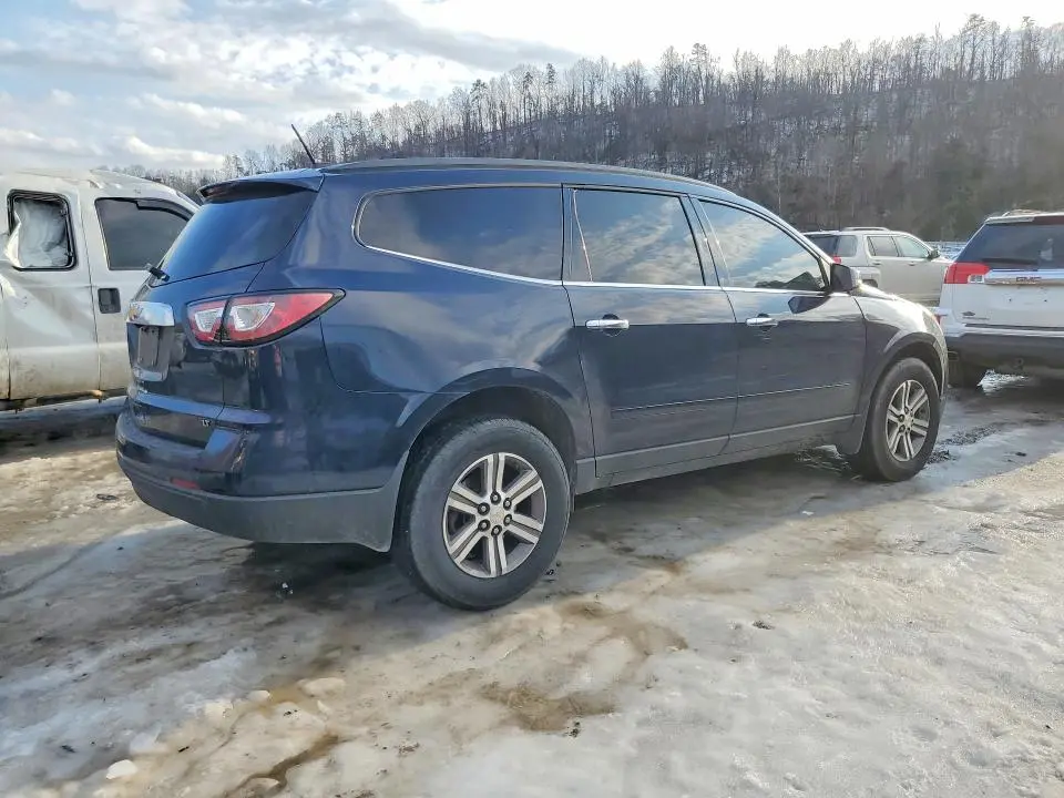 2017 CHEVROLET TRAVERSE LT  