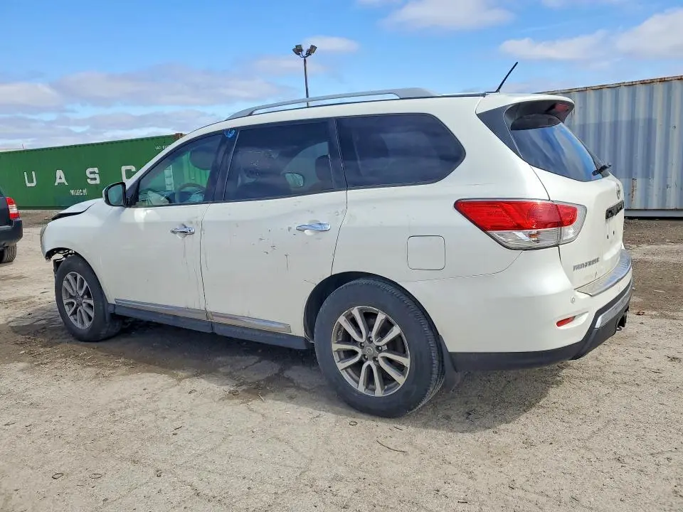 2015 NISSAN PATHFINDER SL  