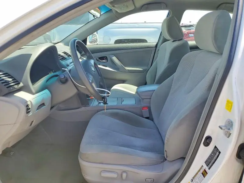 2011 TOYOTA CAMRY LE  