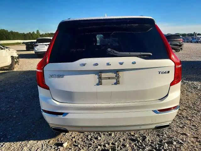 2018 VOLVO XC90 T6  