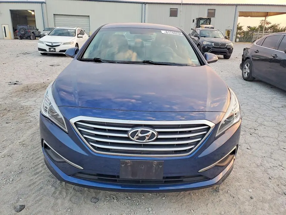 2017 HYUNDAI SONATA SE  