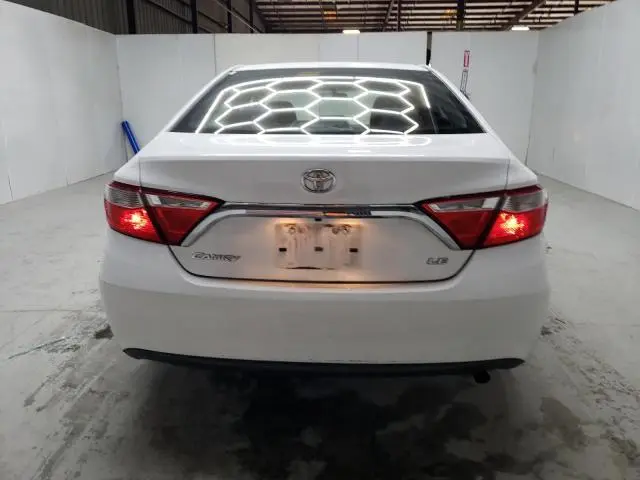 2016 TOYOTA CAMRY LE  