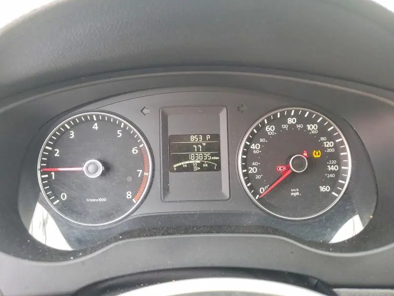 2013 VOLKSWAGEN JETTA SE  