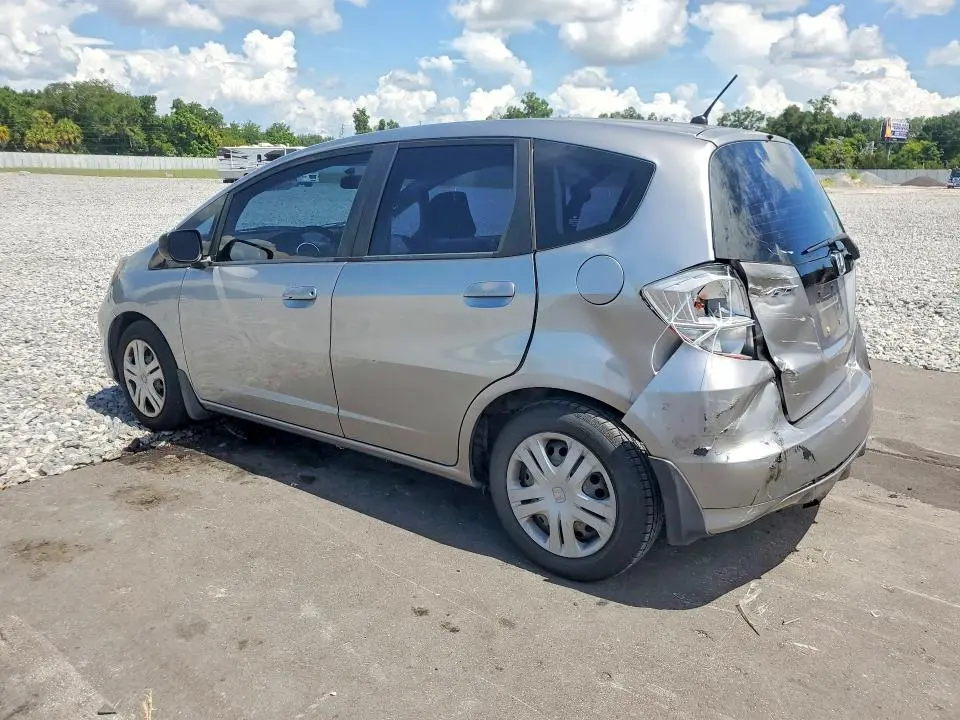 2010 HONDA FIT   