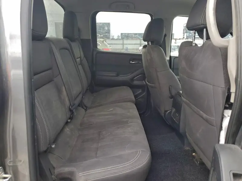 2022 NISSAN FRONTIER S  