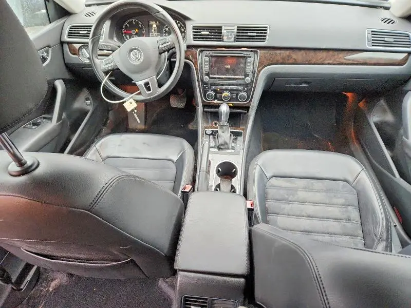 2015 VOLKSWAGEN PASSAT SEL  