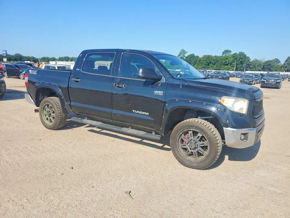 2015 TOYOTA TUNDRA SR5  
