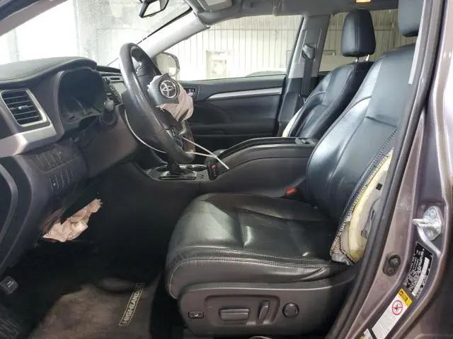 2016 TOYOTA HIGHLANDER XLE  