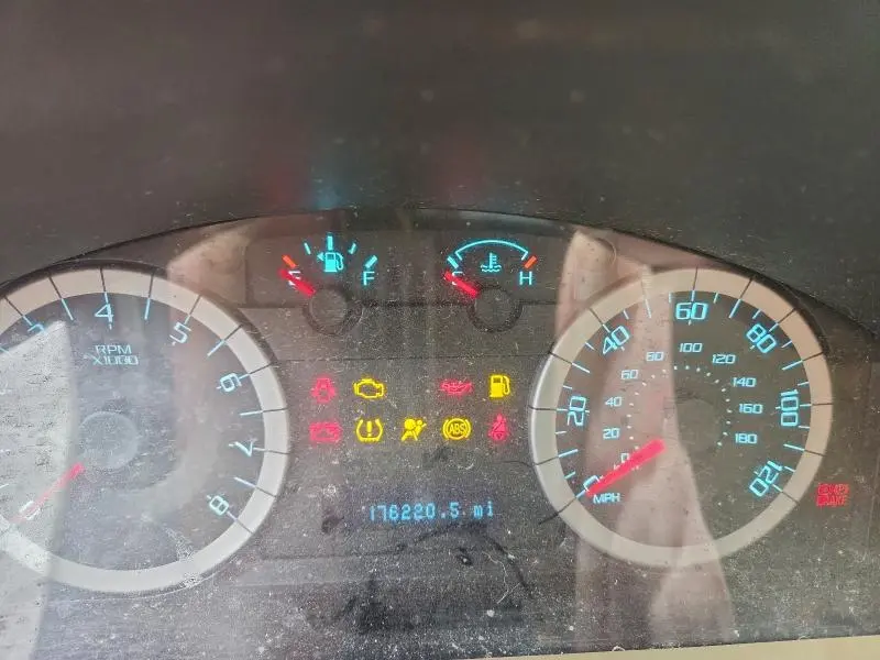 2010 FORD ESCAPE LIMITED  