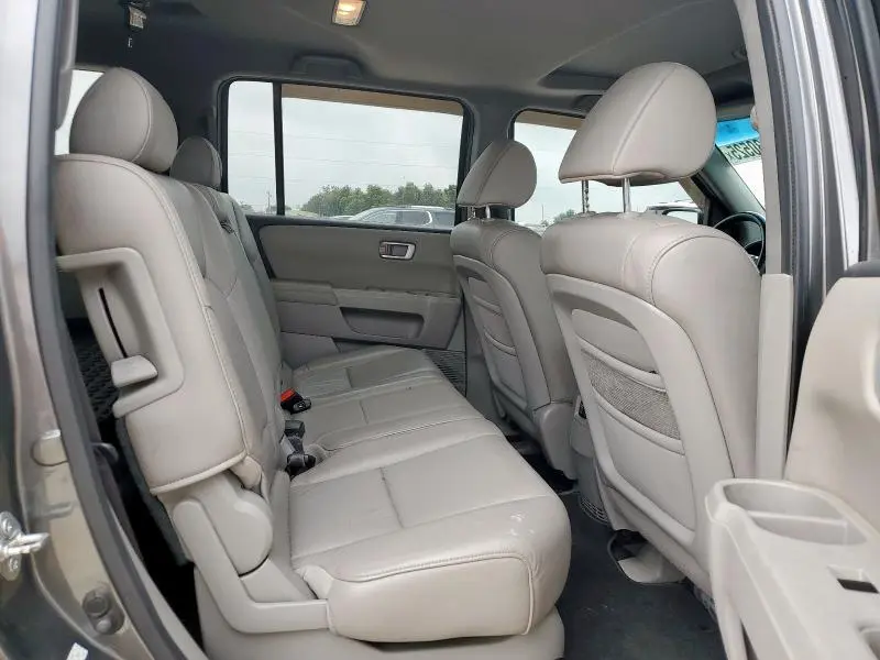 2011 HONDA PILOT EXLN  
