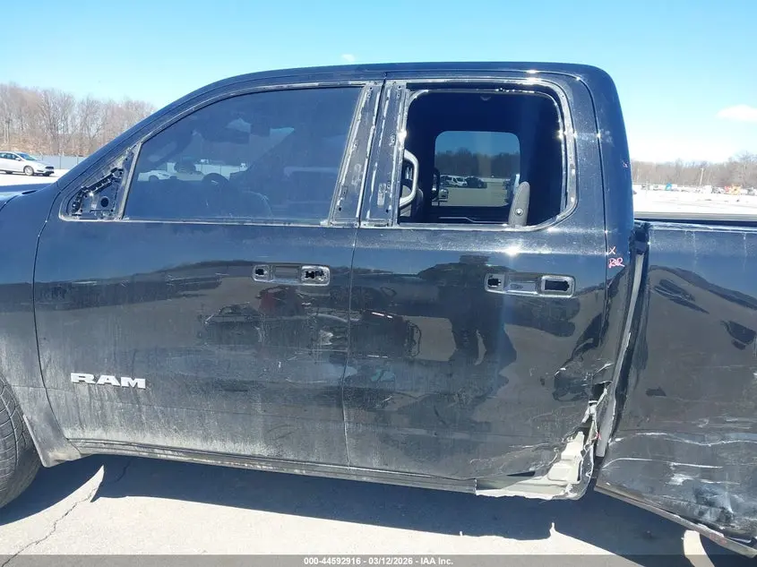 2021 RAM 1500 BIG HORN  4X4 6'4 BOX