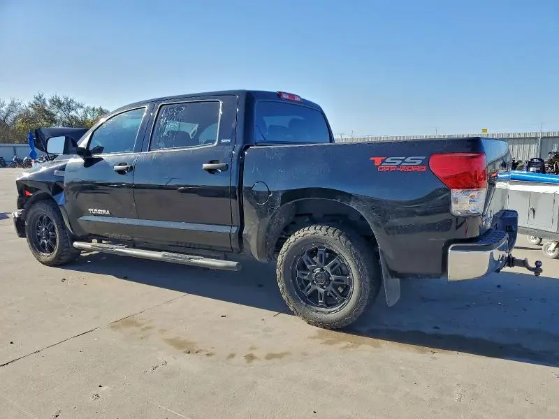 2013 TOYOTA TUNDRA CREWMAX SR5  