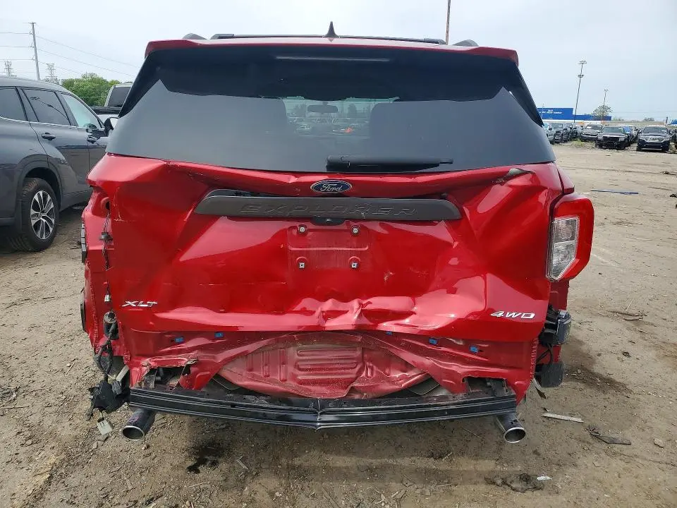 2024 FORD EXPLORER XLT  