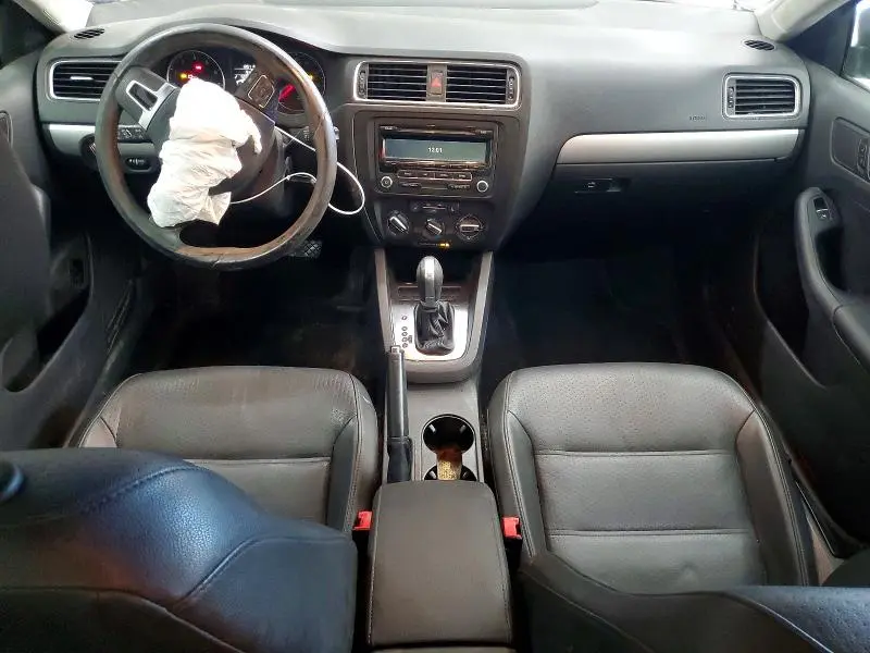 2013 VOLKSWAGEN JETTA SE  