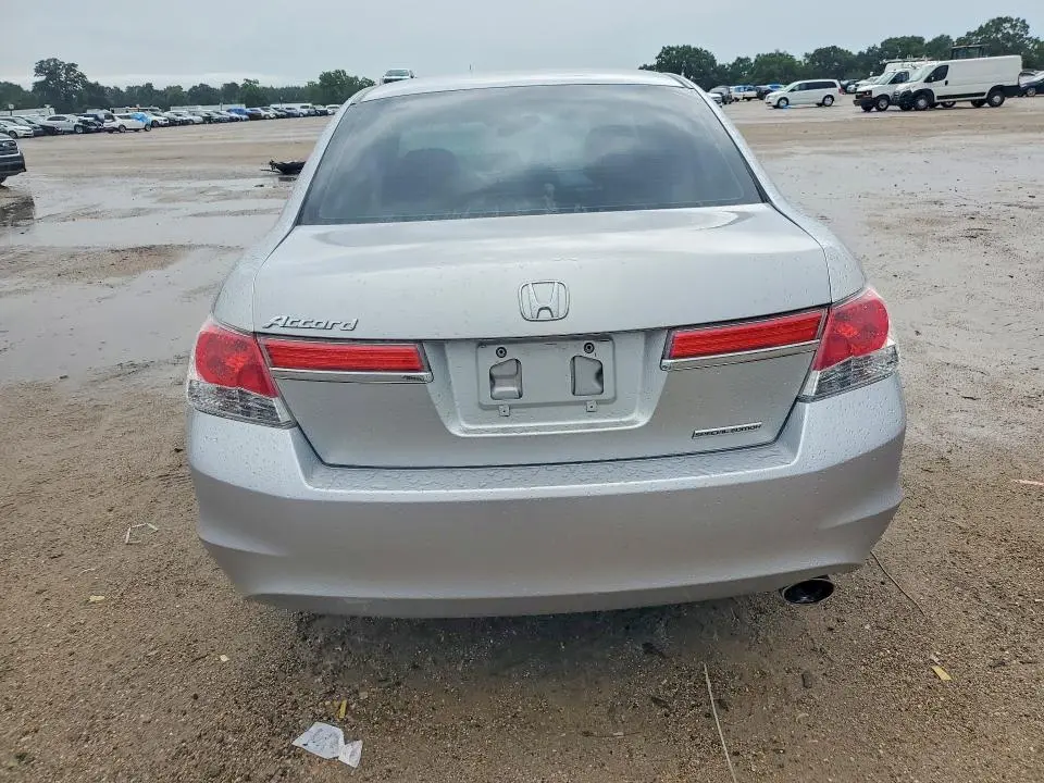 2011 HONDA ACCORD SE  