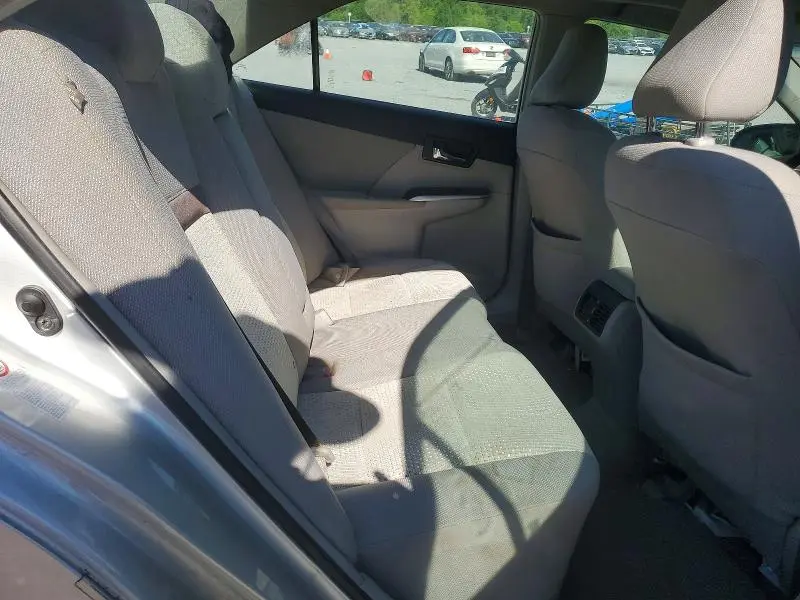 2012 TOYOTA CAMRY XLE  