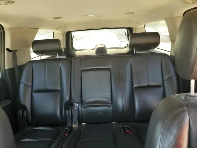 2010 CHEVROLET SUBURBAN C1500 LT  