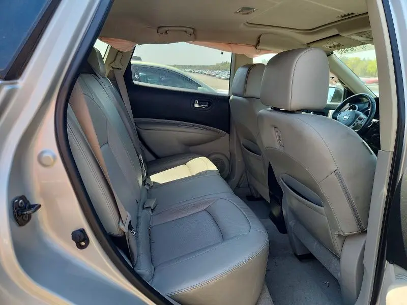 2012 NISSAN ROGUE S  