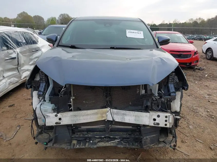 2019 TOYOTA HIGHLANDER LE PLUS