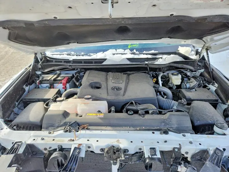 2024 TOYOTA TUNDRA CREWMAX SR  