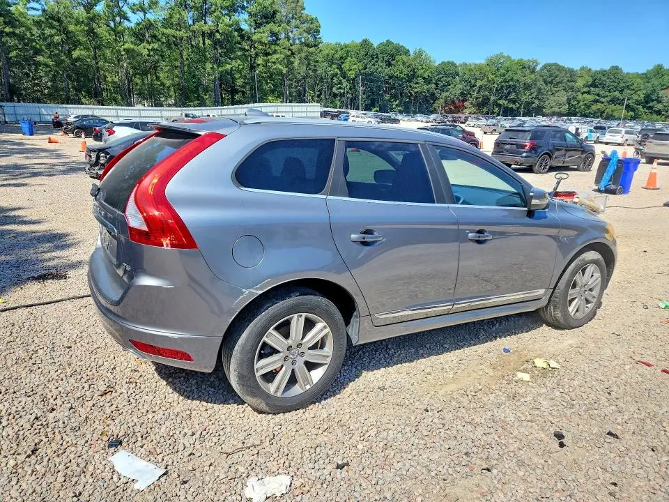 2016 VOLVO XC60 T5 PREMIER  