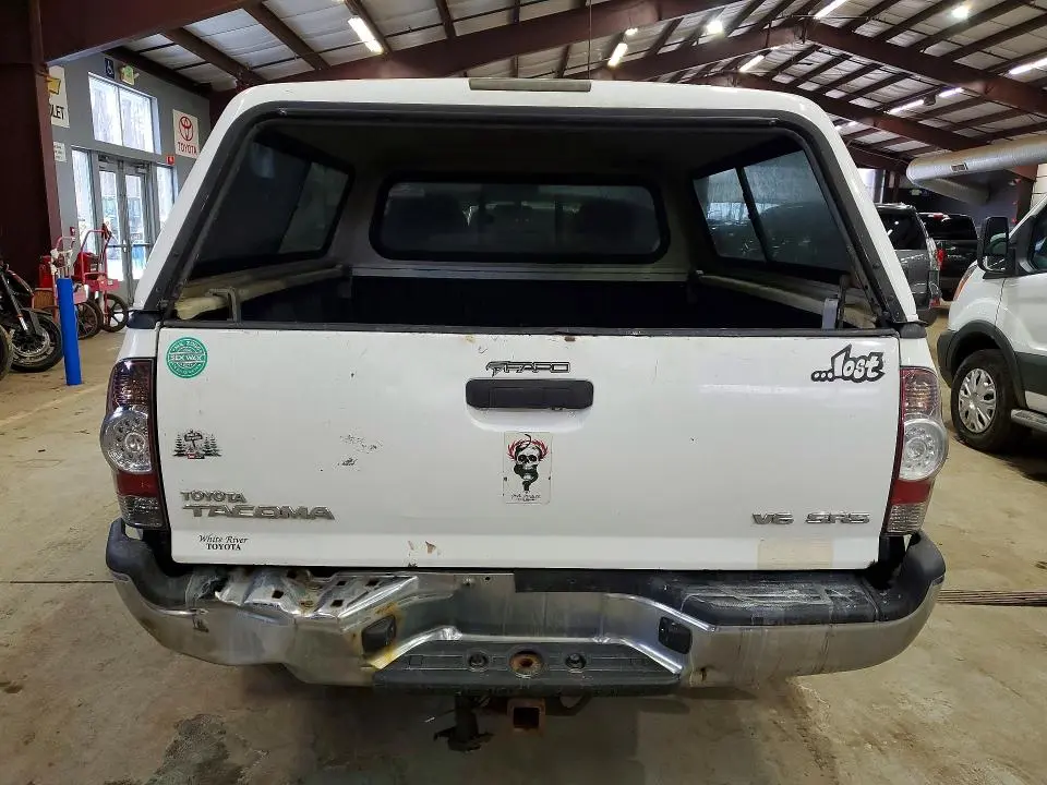 2014 TOYOTA TACOMA V6  